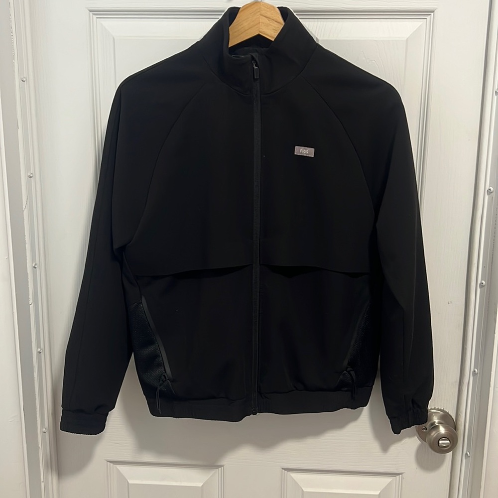 Figs Sydney Jacket Black